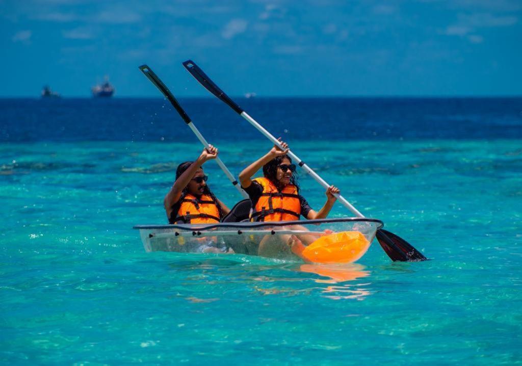 Ihaven Thulusdhoo Hotel ภายนอก รูปภาพ