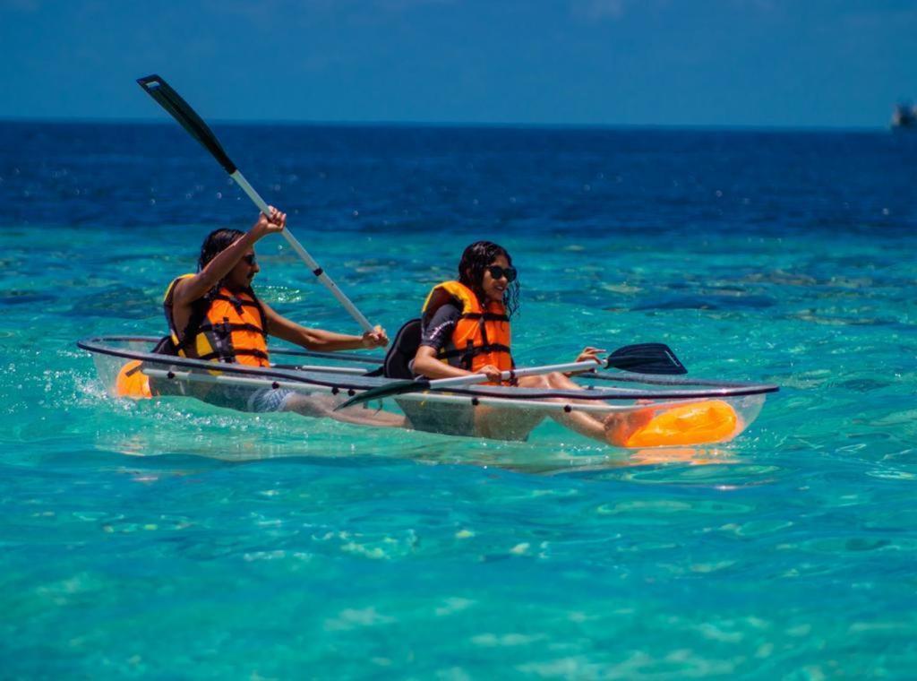 Ihaven Thulusdhoo Hotel ภายนอก รูปภาพ