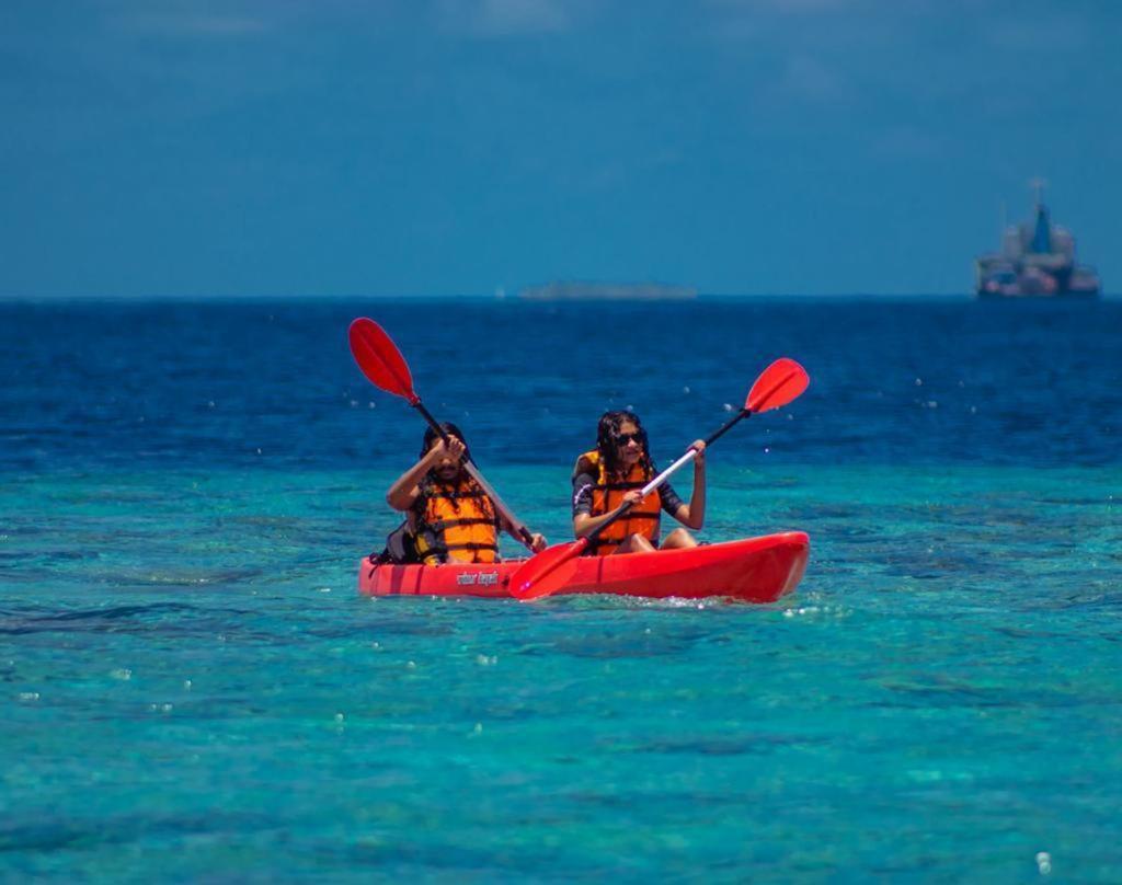 Ihaven Thulusdhoo Hotel ภายนอก รูปภาพ